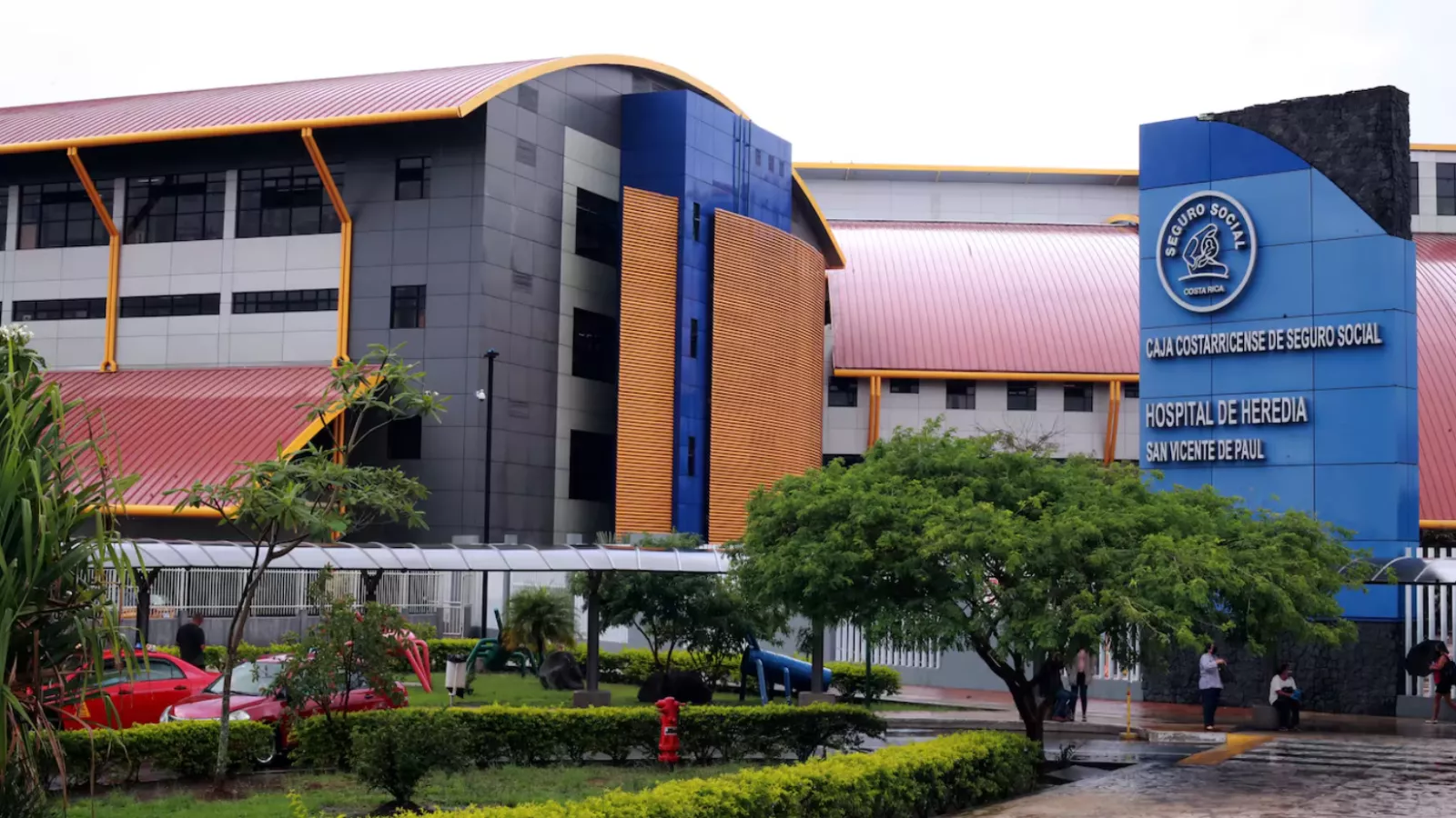 Vista del edificio Hospital San Vicente de Paul